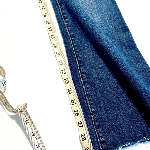 American Eagle size 4 low rise - Picture 5 of 10